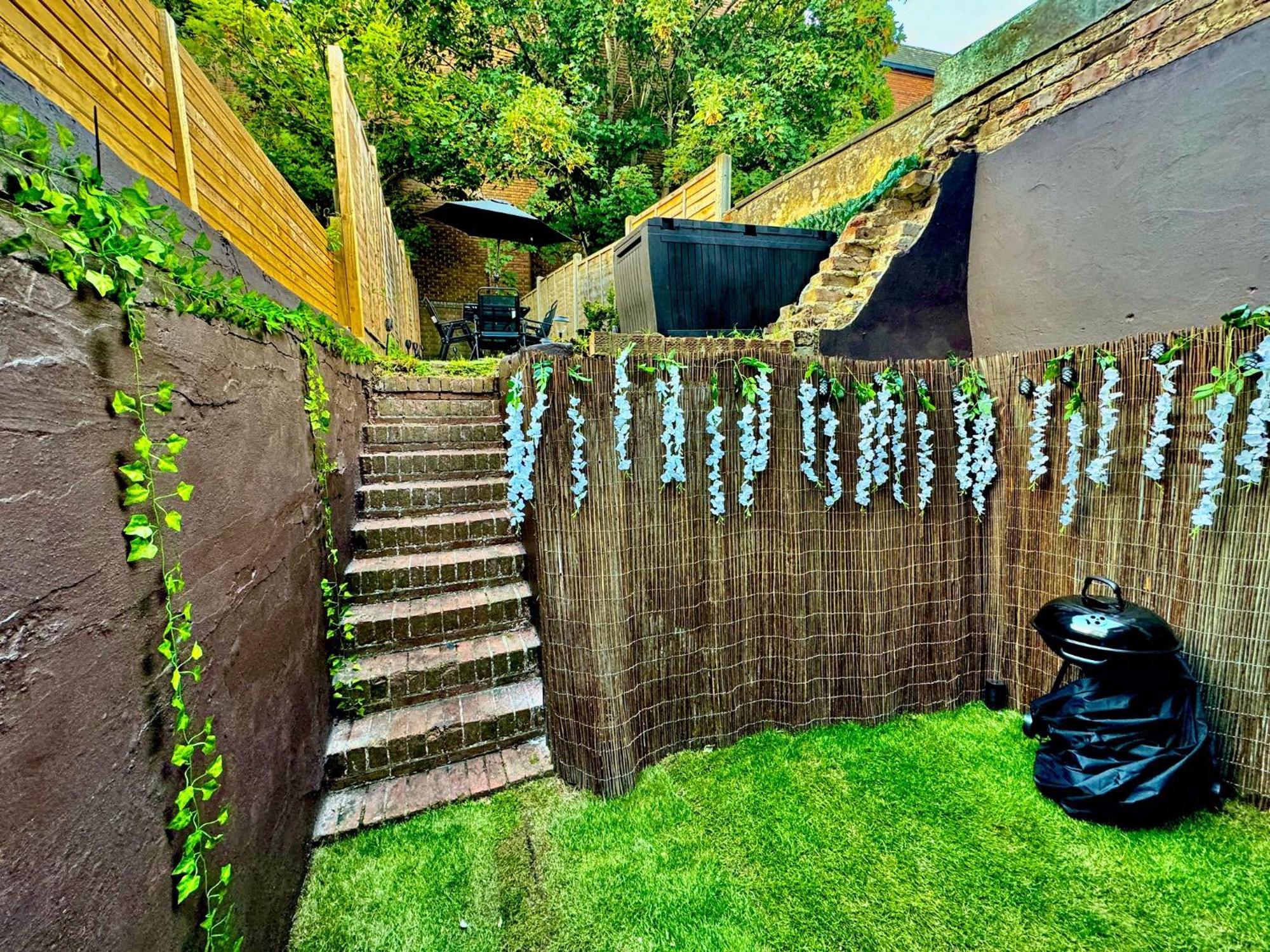 Three Bedroom House By Peacegrove Homes Short Lets & Serviced Accommodation Brighton With Free Wifi & Pet Friendly Luaran gambar