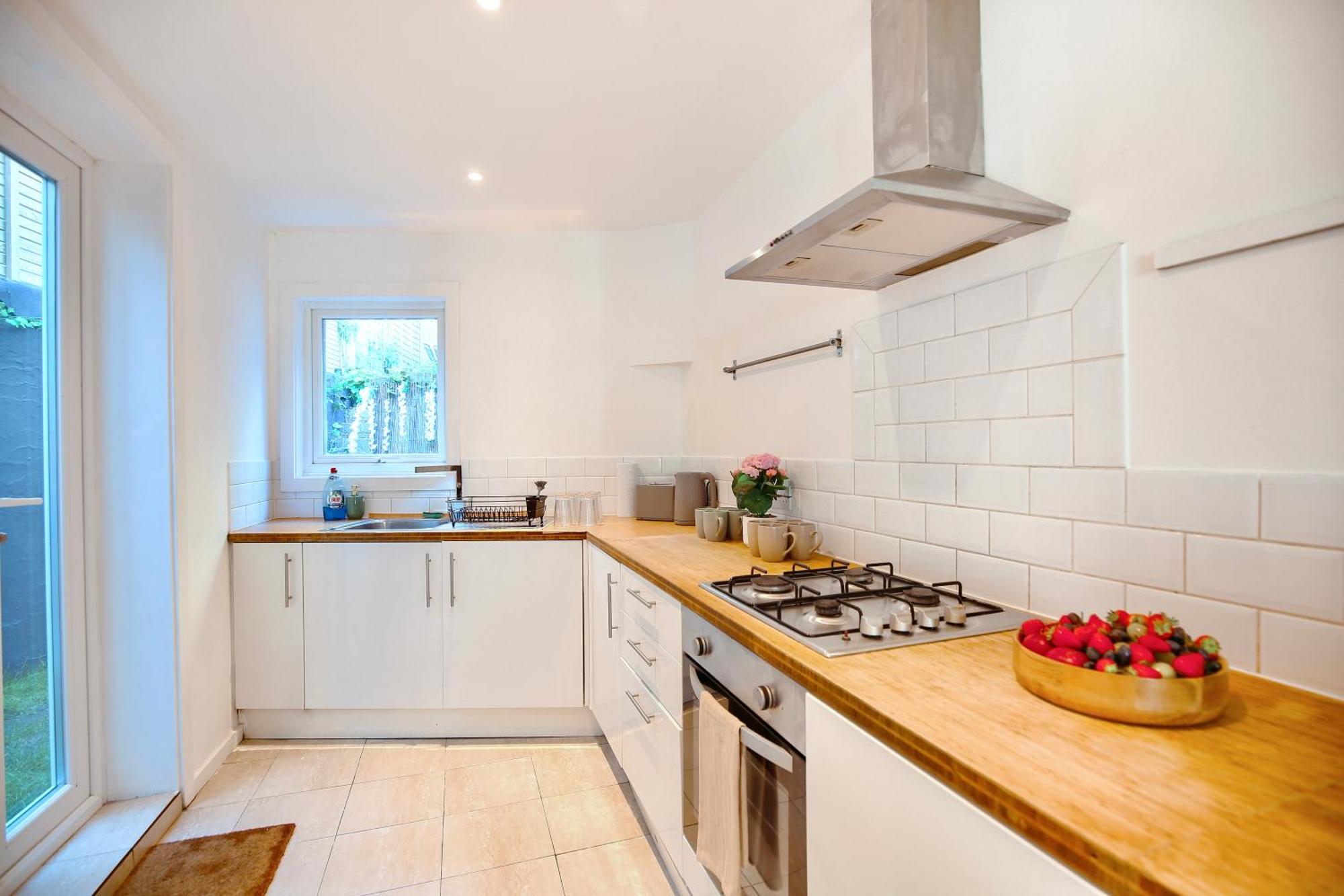 Three Bedroom House By Peacegrove Homes Short Lets & Serviced Accommodation Brighton With Free Wifi & Pet Friendly Luaran gambar