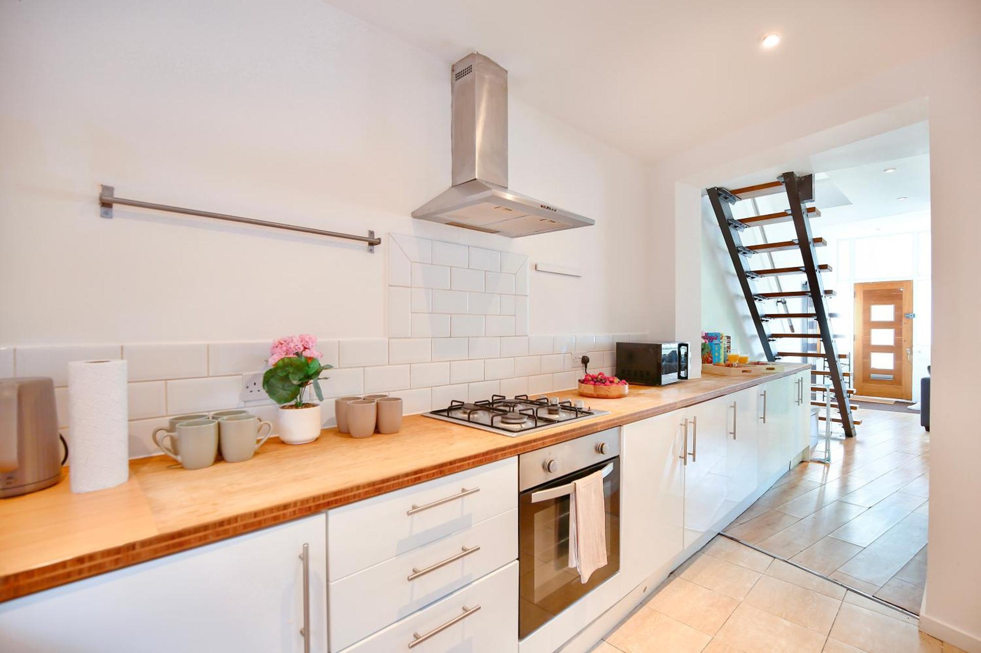 Three Bedroom House By Peacegrove Homes Short Lets & Serviced Accommodation Brighton With Free Wifi & Pet Friendly Luaran gambar