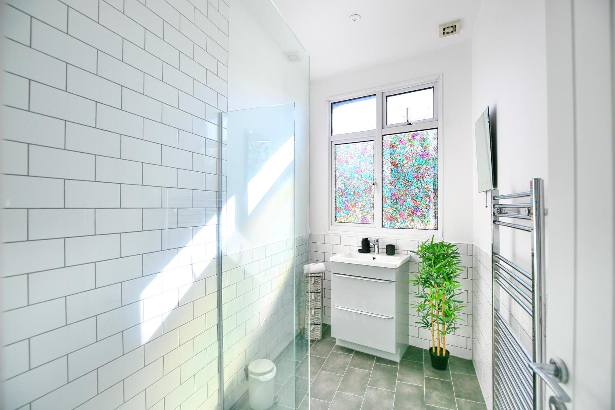 Three Bedroom House By Peacegrove Homes Short Lets & Serviced Accommodation Brighton With Free Wifi & Pet Friendly Luaran gambar