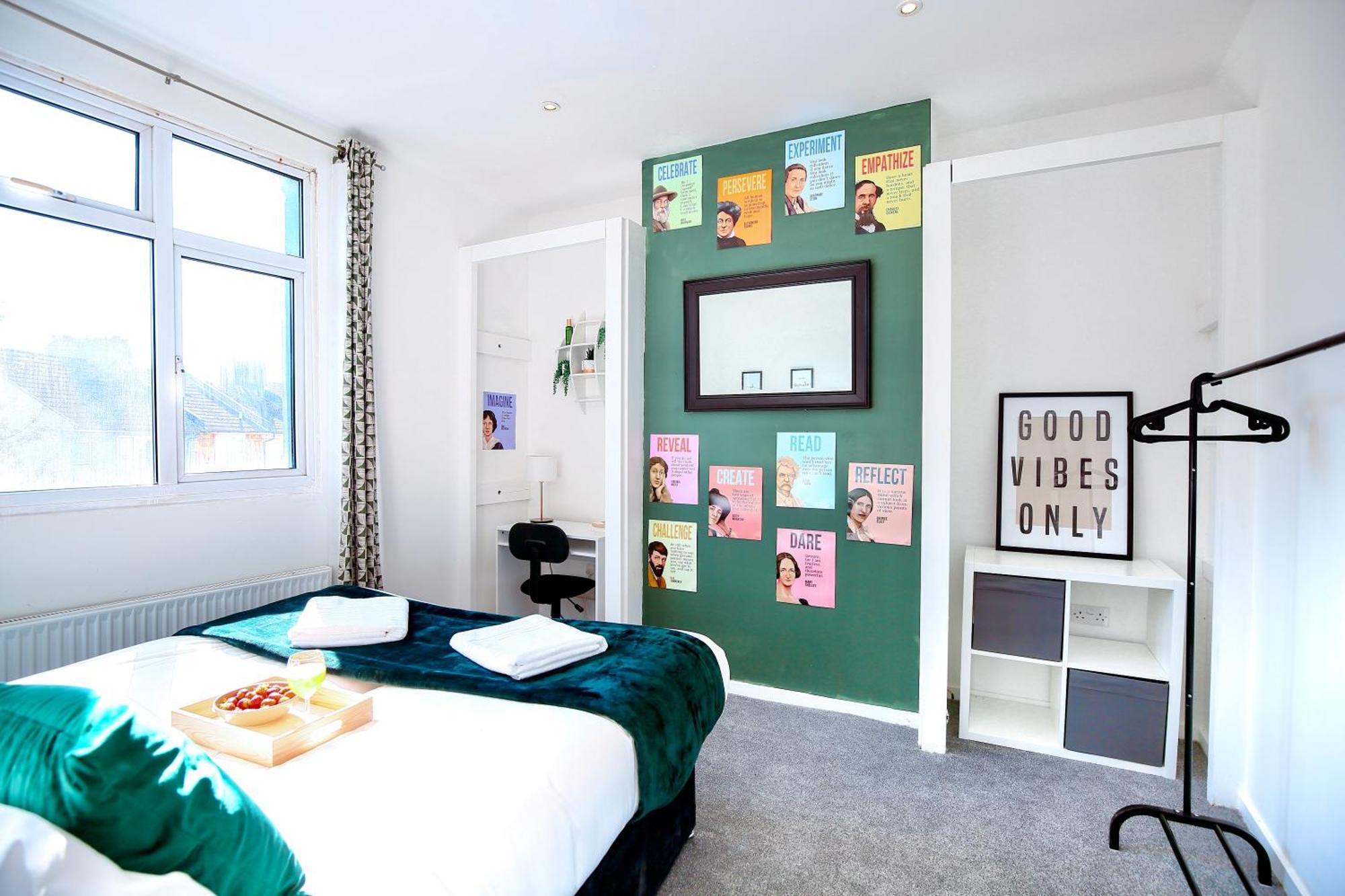 Three Bedroom House By Peacegrove Homes Short Lets & Serviced Accommodation Brighton With Free Wifi & Pet Friendly Luaran gambar